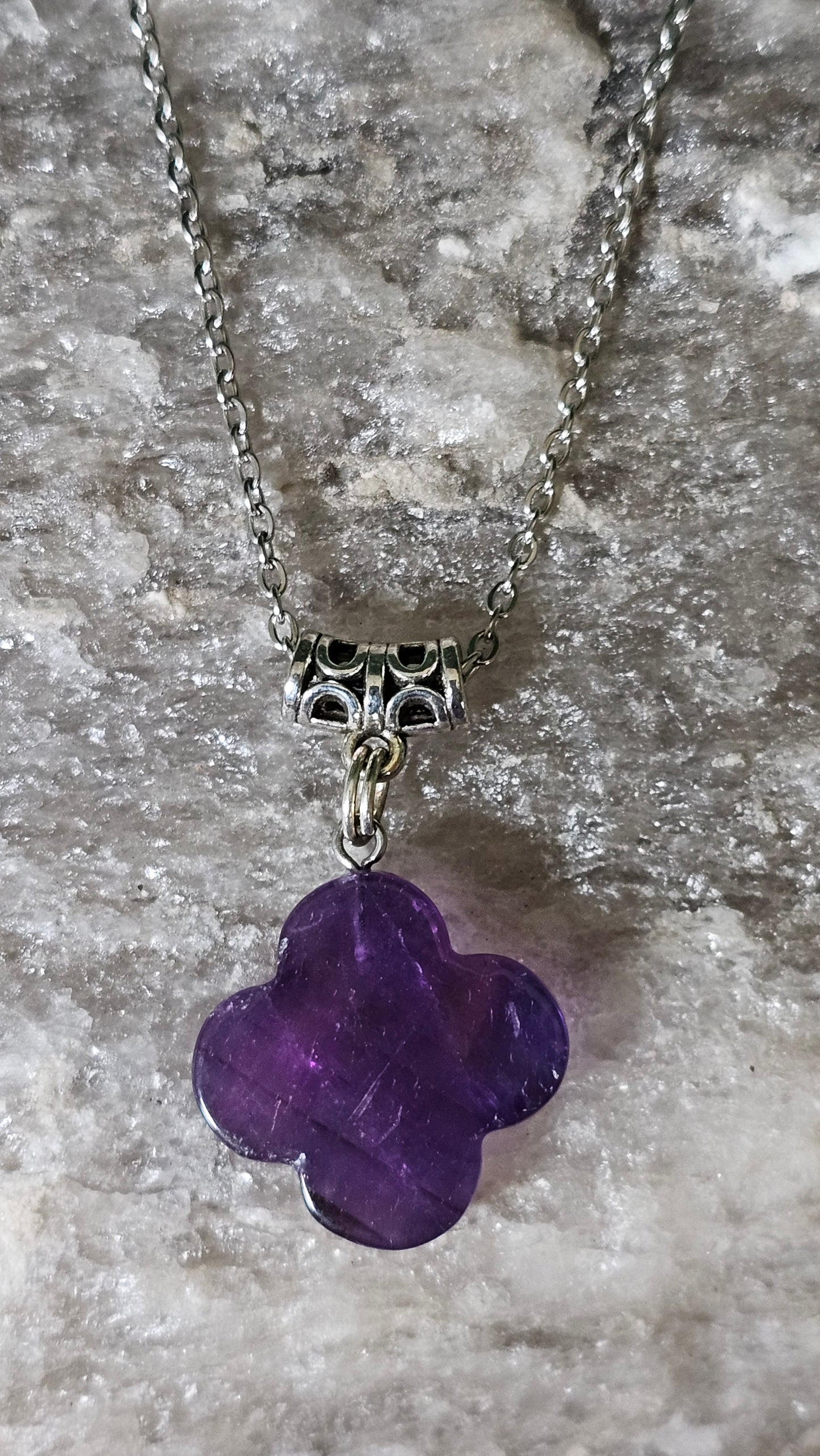 Amethyst - 4 leaf clover necklace